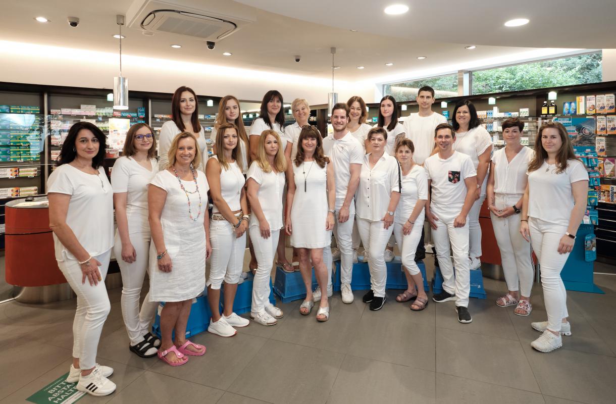 team-sante-lindenapotheke-by-wolfgang-lehner_xt28569 team-sante-lindenapotheke-by-wolfgang-lehner_xt28569